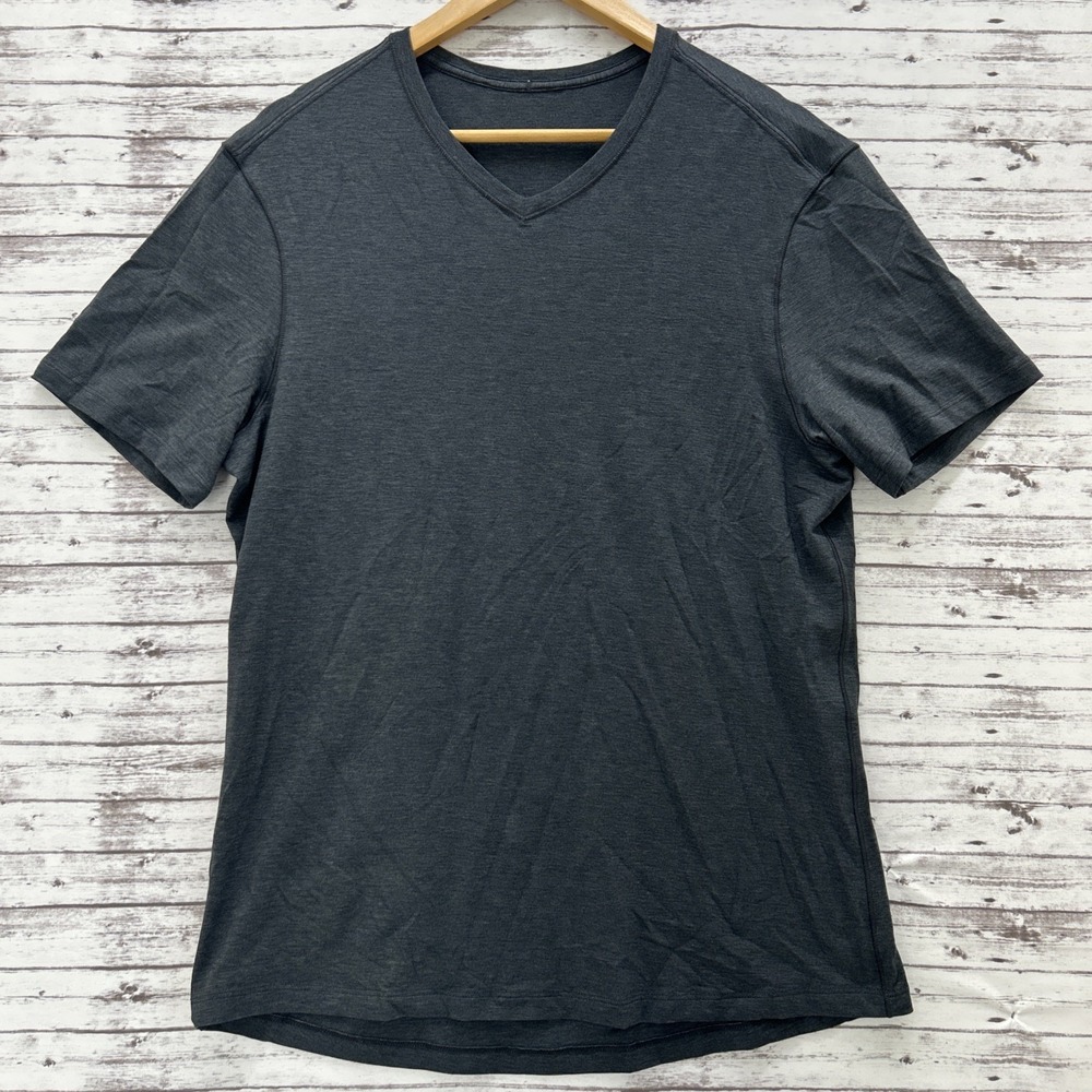 Lululemon Shirt Men L Charcoal Gray V Neck Cotton Blend Casual Activewear Tee